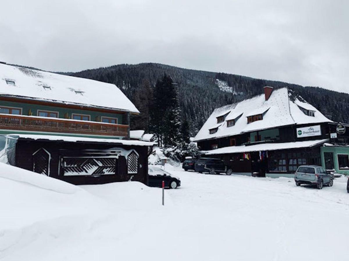 Gasthof Draxlerhaus Hotell Hohentauern Exteriör bild